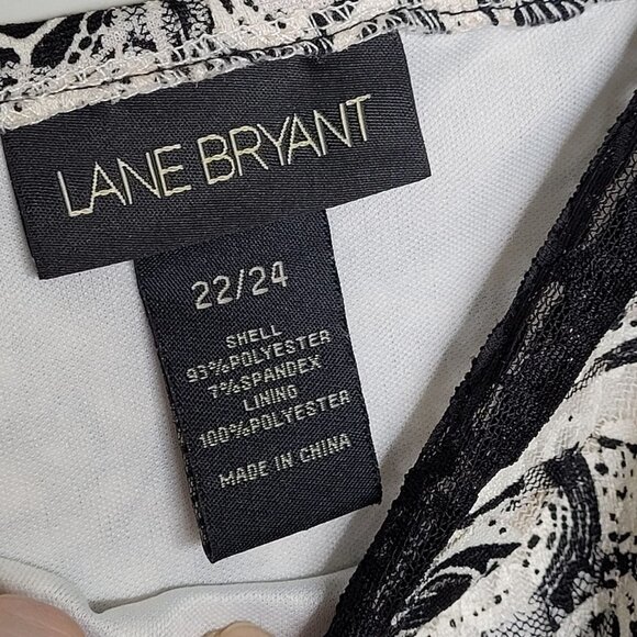 Lane Bryant black and white Floral lace overlay cap sleeve Blouse size 22 24 - Picture 4 of 8